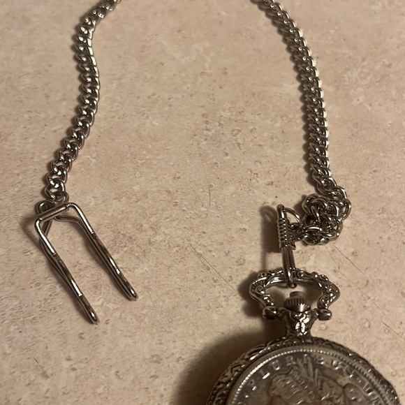 American Coin Treasures 1800's Morgan Silver Dollar Pocket Watch - Picture 3 of 8